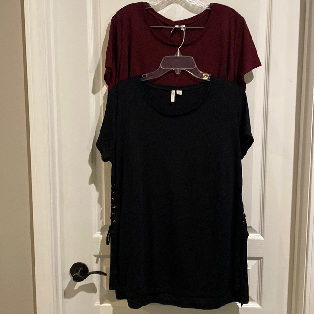 Tie side Tshirts set of two